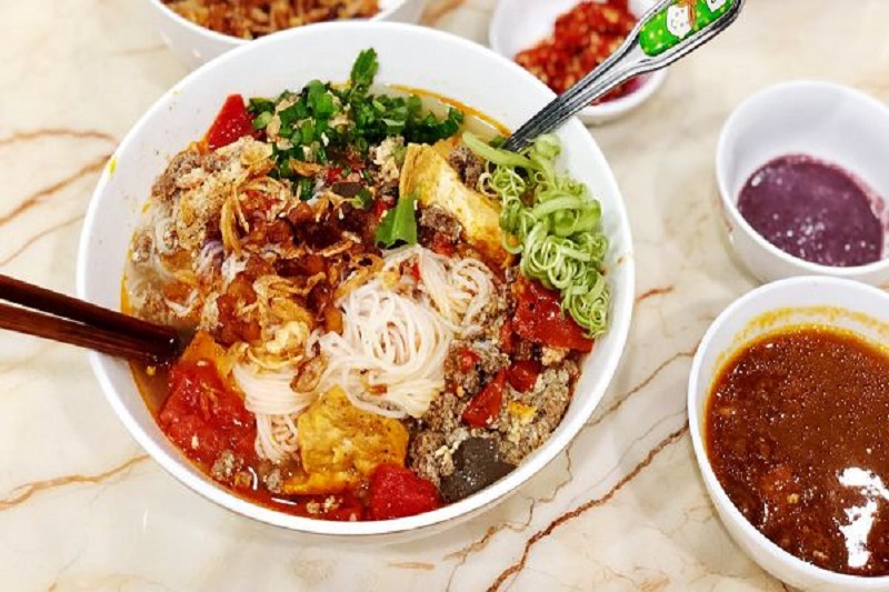 Hướng dẫn nấu bún riêu cua đồng kiểu miền Nam hấp dẫn
